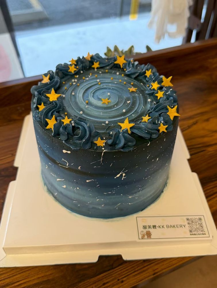 theme custom cake