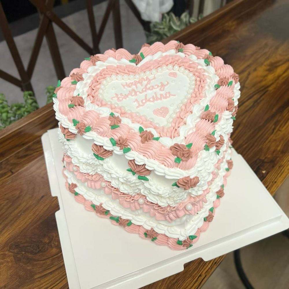 elegant custom cake