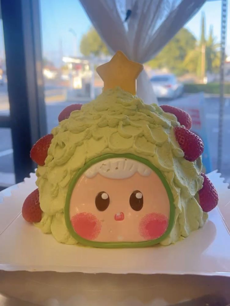kids custom cake