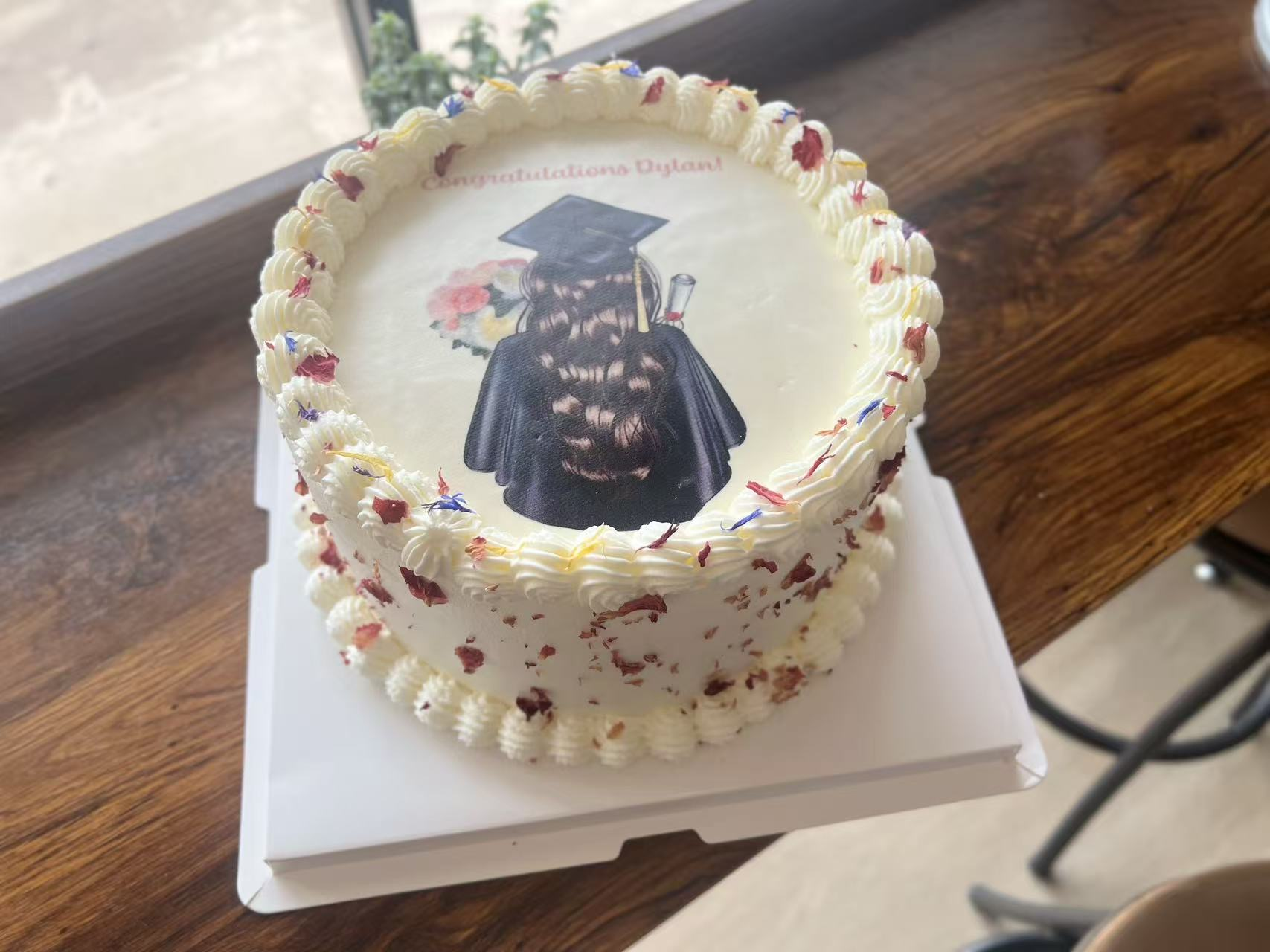 theme custom cake